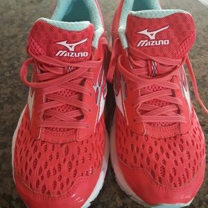 Running sneakers